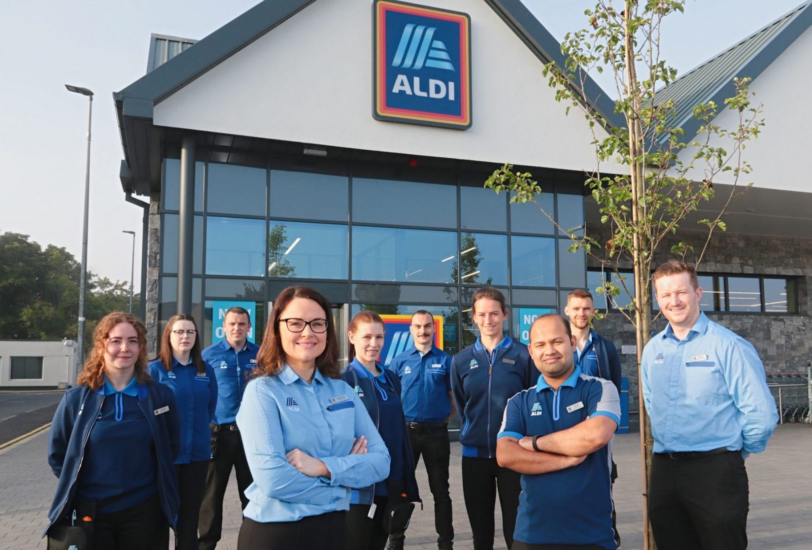 Pictured here are Charlene Kilgannon ALDI Ballina Store manager with her team at ALDI’s newly opened store in Ballina, Co Mayo. The €10M store is ALDI’s fifth in the county and has created up to 30 new permanent jobs in the local area, as part of a wider €63 million investment in the West of Ireland involving 10 stores. The store has been designed to be as environmentally friendly as possible, powered by 100% green electricity and featuring solar panels on the roof of the store.  ALDI now operates a network of 152 stores nationwide