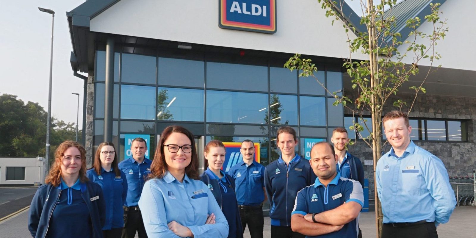 Pictured here are Charlene Kilgannon ALDI Ballina Store manager with her team at ALDI’s newly opened store in Ballina, Co Mayo. The €10M store is ALDI’s fifth in the county and has created up to 30 new permanent jobs in the local area, as part of a wider €63 million investment in the West of Ireland involving 10 stores. The store has been designed to be as environmentally friendly as possible, powered by 100% green electricity and featuring solar panels on the roof of the store.  ALDI now operates a network of 152 stores nationwide